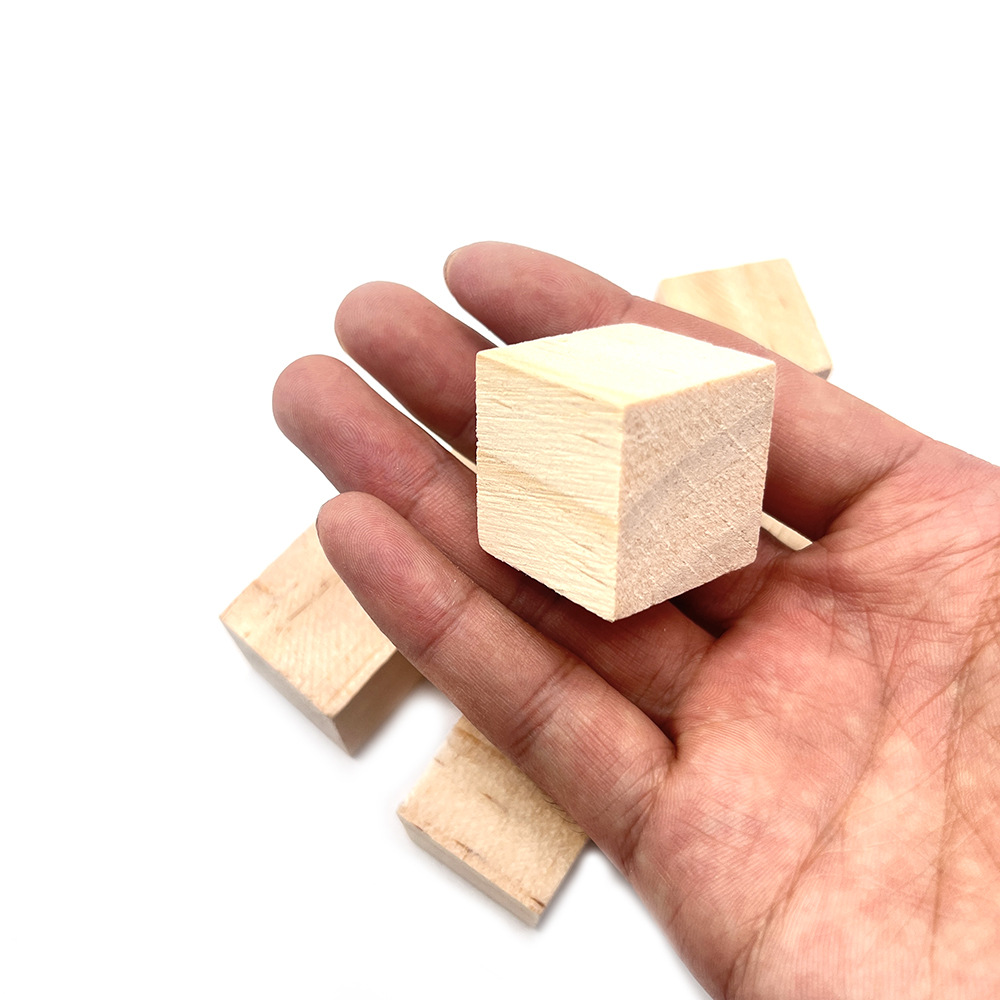 Juguetes de hámster Madera de pino natural, pequeños bloques de madera, hámster, Totoro, juguetes para morder, juguetes para aliviar el aburrimiento