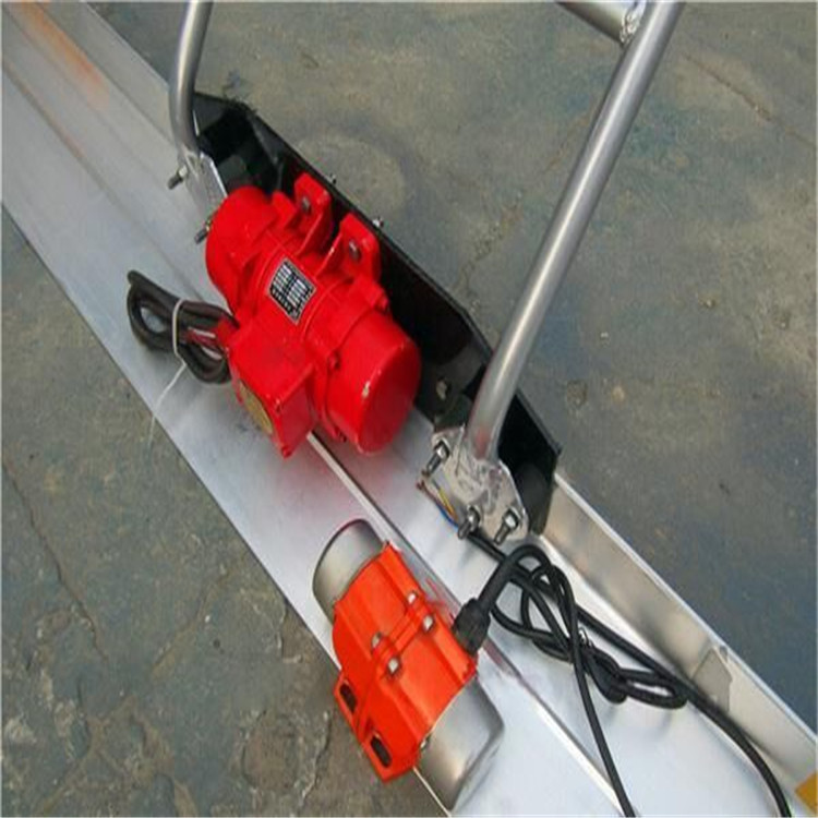 电动震动尺 可以选购款的震动尺 混凝土路面用振捣尺 3米汽油报价