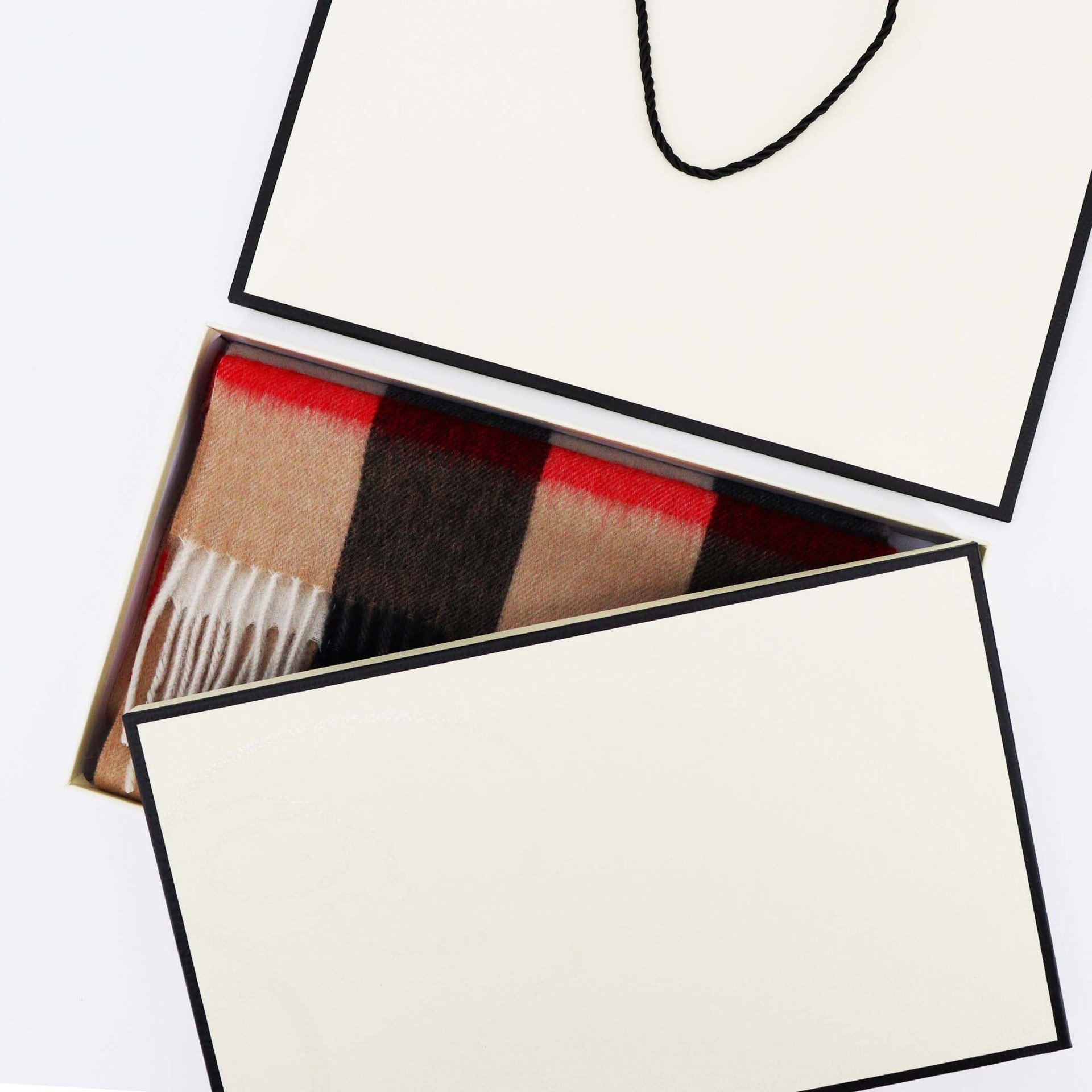 Caja de regalo de lujo ligero de alta gama (sin bufanda) adecuada para bufanda de lana, chal grande, regalo de moda disponible