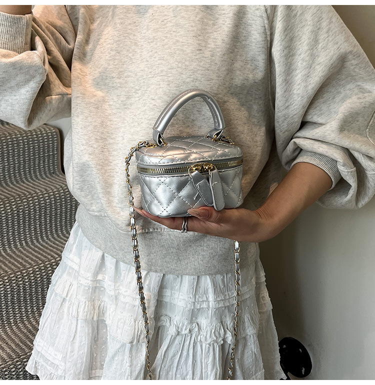 169g Weight Zipper Closure Type Single Shoulder Strap Strap Type Shoulder Bag Bags Type Casual Occasion Pu Leather Material Solid Color Pattern All Seasons Season Women's Gender Streetwear Style Square Shape Women's Pu Leather Solid Color Streetwear Square Zipper Shoulder Bag 24
