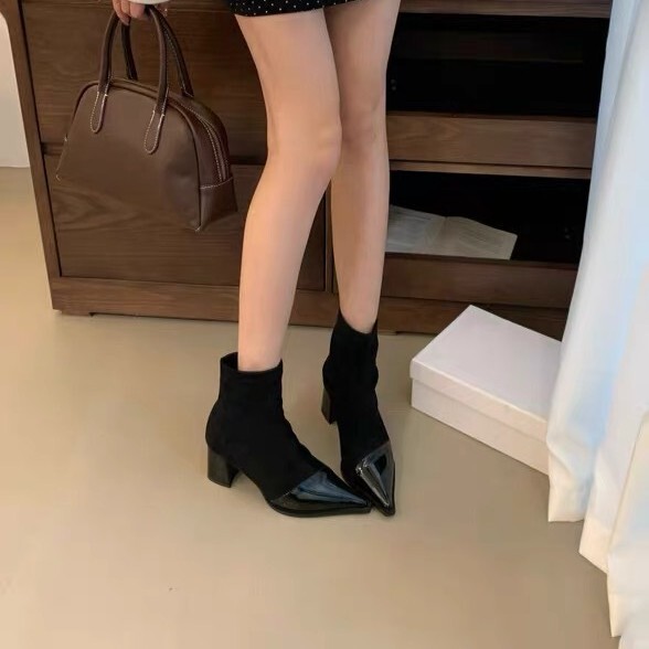 European Fashion Trendy Versatile Pointed-Toe Chunky Heel Slim Boots 2026 New Style Height-Increasing Slimming Short Fashion Boots European Fashion Trendy Versatile Pointed-Toe Chunky Heel Slim Boots 2026 New Style Height-Increasing Slimming Short Fashion Boots