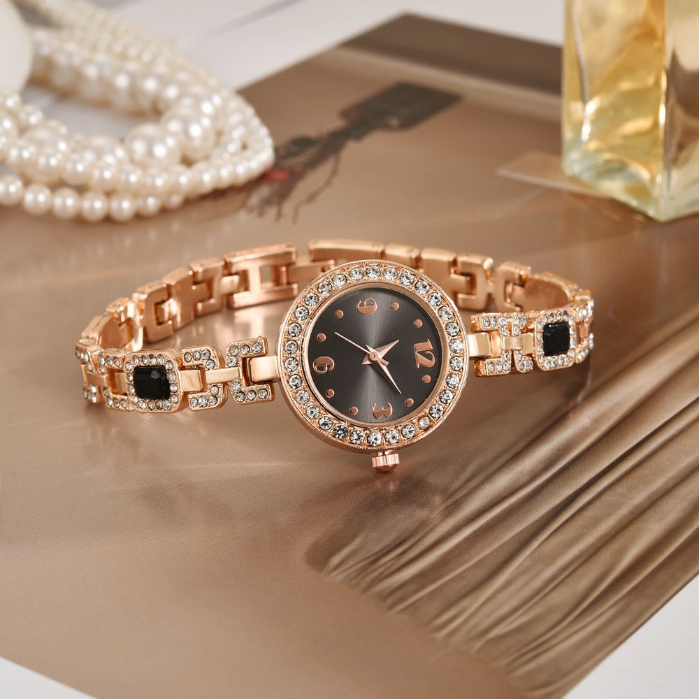 Nuevo estilo estudiante estilo coreano temperamento pequeño redondo brazalete de diamantes temperamento de moda pulsera pequeña reloj digital para mujer