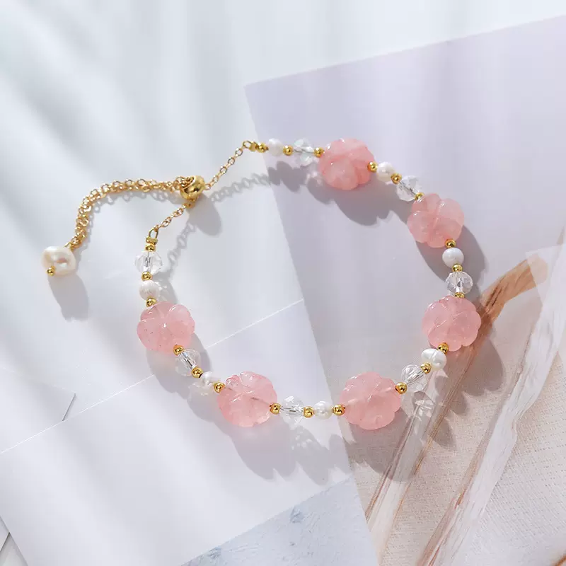 粉水晶四叶草手链原创设计快手抖音直播货源厂家一手批发进货欧美