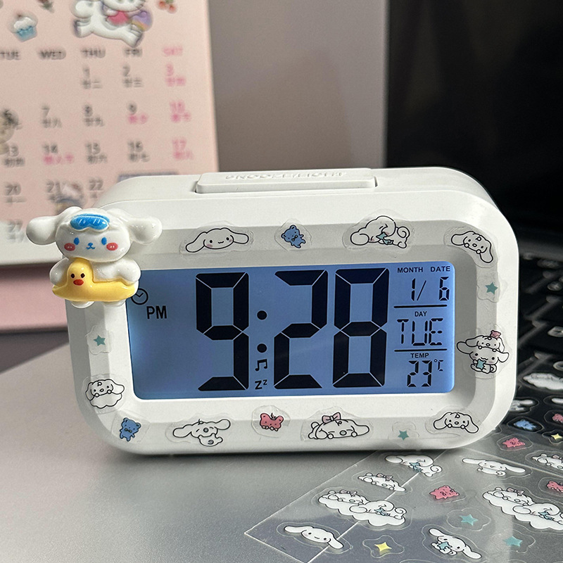 Đồng hồ báo thức màu trắng [Vòng bơi Ngọc trắng Quế chó + Nhãn dán + Pin]