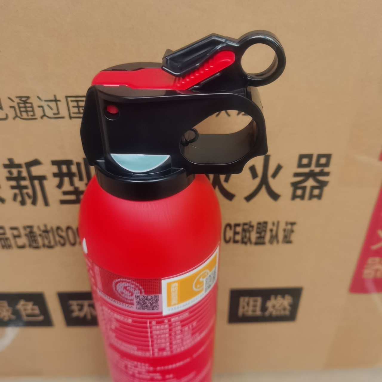 Car-Mounted Fire Extinguisher, Water-Based Emergency Supplies, Annual Vehicle Inspection Fire Equipment, Dual-Use for Home and Car, Portable for Private Vehicles