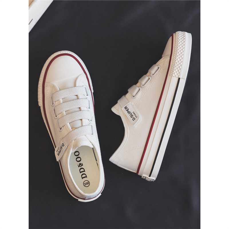 White cloth fashionable espadrilles