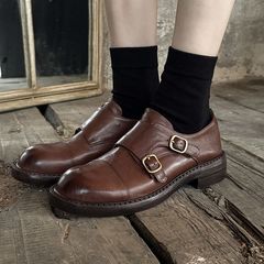 英倫風レトロな布ロックの小さい靴の冬の新型の学院の風のレジャーの楽福の靴の孟克の靴の小さい革靴