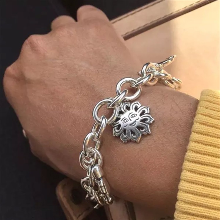 Simple Stainless Steel Splicing Chain Bracelet Wholesale Nihaojewelry display picture 3