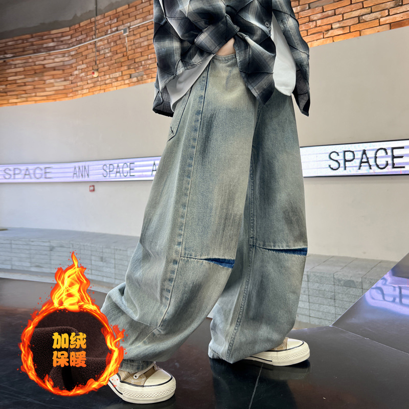 소년 바지 2024 새로운 가을 어린이 청바지 봄과 가을 큰 아이들 가을과 겨울 러피 잘 생긴 넓은 다리 바지 기모 조수