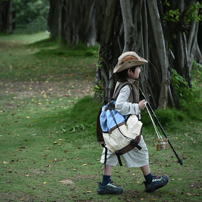 Mochila de moda coreana para niños y niñas, mochila de gran capacidad para estudiantes de escuela primaria, nueva mochila para niños con cuerda extranjera.