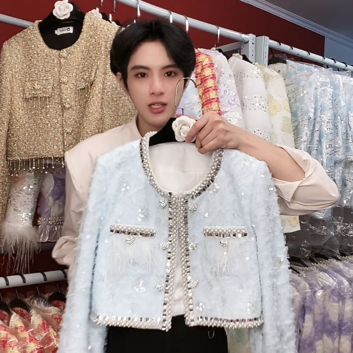 秋季新款蓝色轻奢重工高级感设计师百搭女装小香风外套