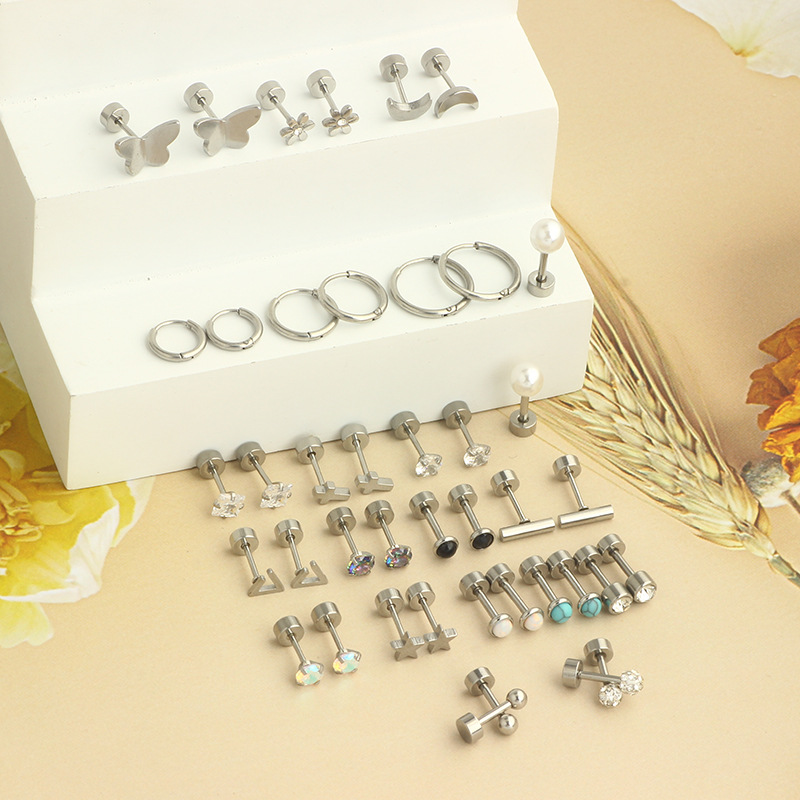 Pointed titanium steel lip stud product view