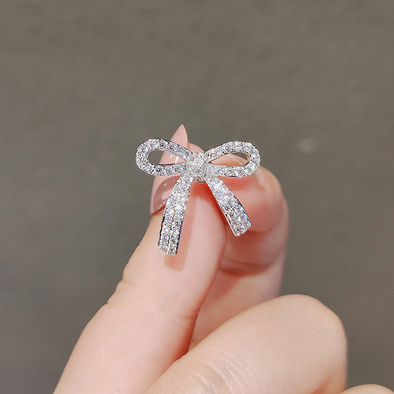 2025年新作女性用ブローチ、露出防止小型ブローチ、ハイエンドニッチデザイン、固定服ピン、クロスボーダー|undefined