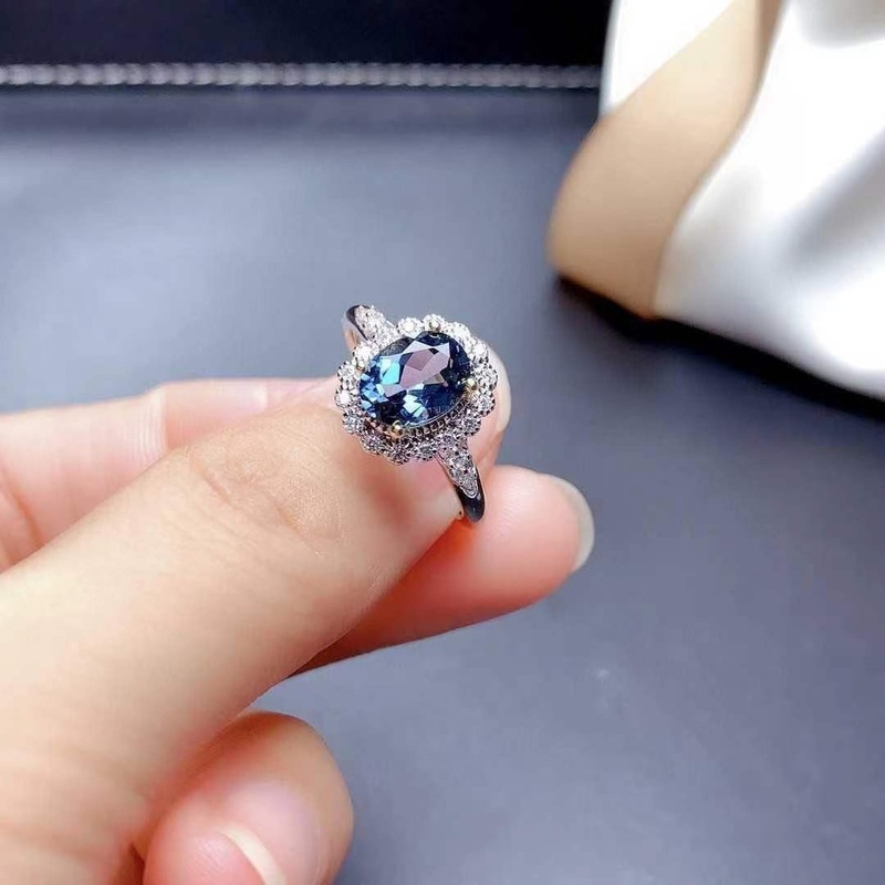 天然ロンドンブルートパ水晶玉指輪の女性結晶の全浄火の輝き925銀のセイコーの象眼|undefined
