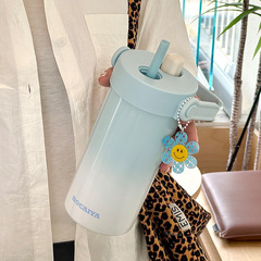 保温カップ陶磁器の内胆コップのグラデーションコップは高温に耐えます。