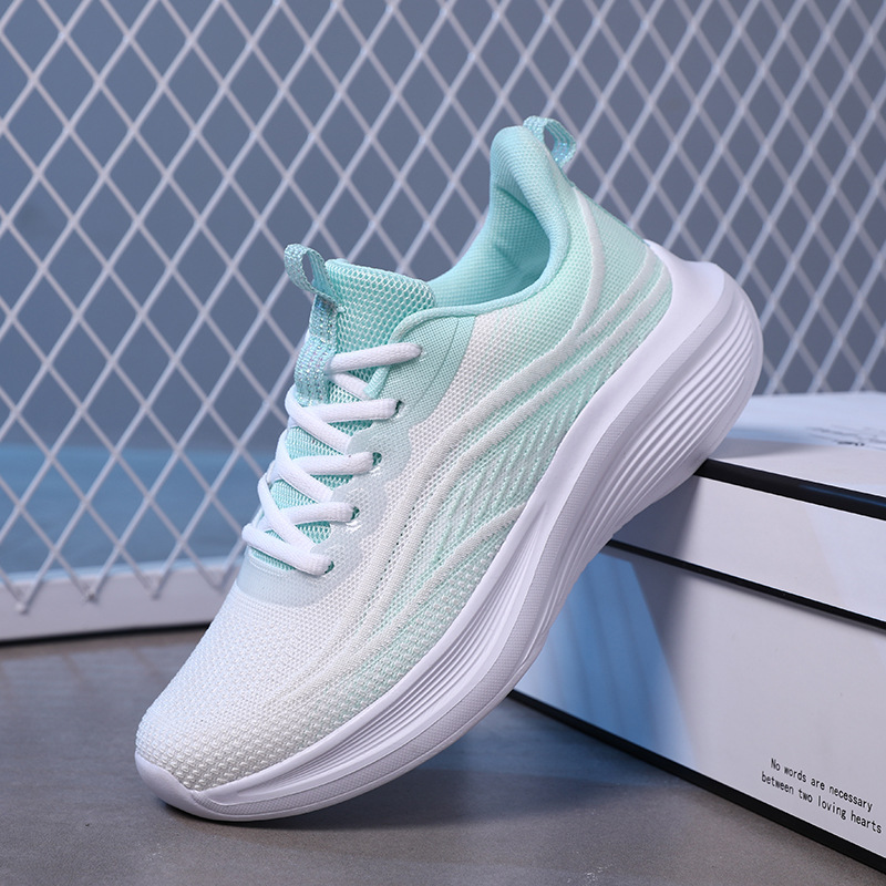 2025 nuevo primavera y verano zapatos deportivos casuales de suela suave antideslizante para mujeres zapatos de caminar para la madre coreana zapatos de viaje para mujeres