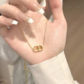 通体钛钢不掉色CD英文字母项链女时尚轻奢小众设计气质百搭锁骨链