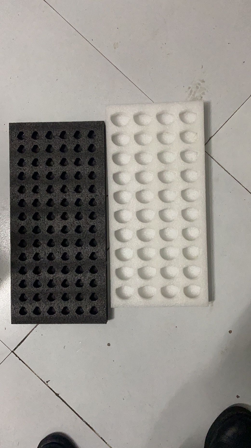 厂家直销黑色珍珠棉表黑绒防震包装泡沫/零部件防震包装泡沫