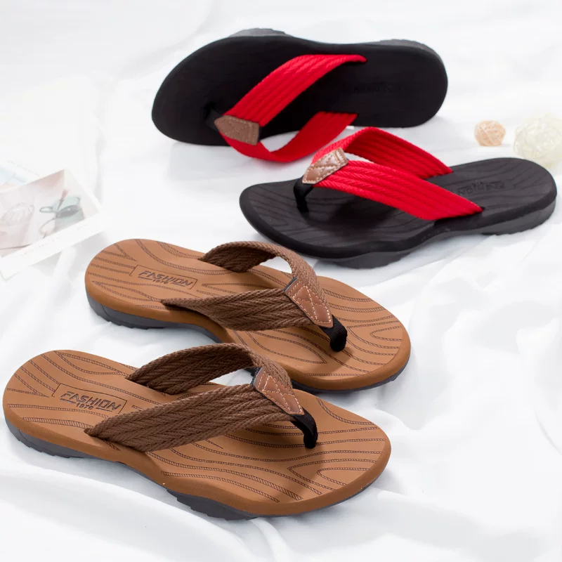 Летний тренд нескользящие сандалии, 2025 год, для подростков