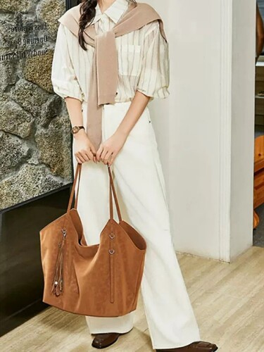 2026 Early Autumn Vintage Calfskin Design Tote Bag, Stylish Loose and Lazy Feeling, Large Capacity Commuter Shoulder Bag