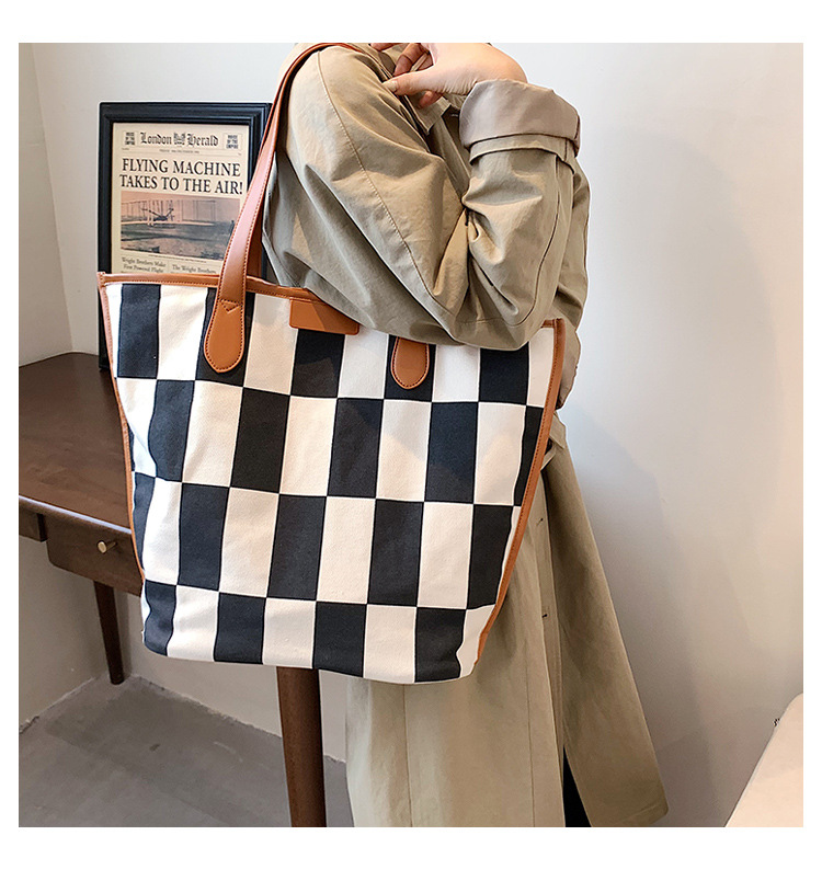 Fashion Large-capacity Canvas Shoulder Tote Checkered Bag Wholesale Nihaojewelry display picture 8