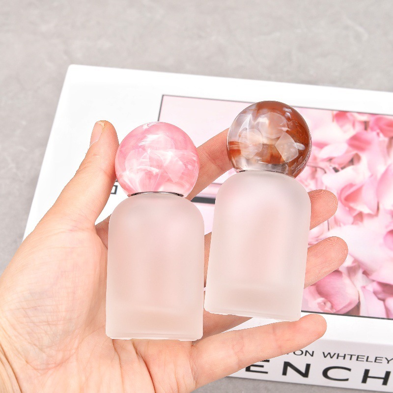 F086O ハイエンド 30ML 香水詰め替えボトル ポータブルスプレー 50ML 空ボトル プッシュ式ネジ口 大容量|undefined