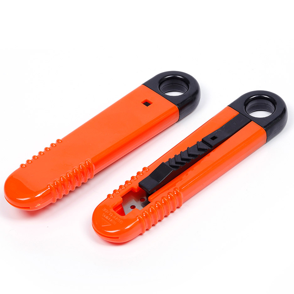 供应左右手都可使用 安全刀 快递开箱刀 弹簧伸缩刀