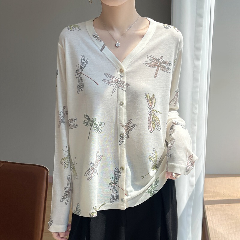 2025 New Autumn and Winter V Neck Long-Sleeved Knitwears for Women, Loose Slimming Look Versatile Tops, New Printed Knitwears