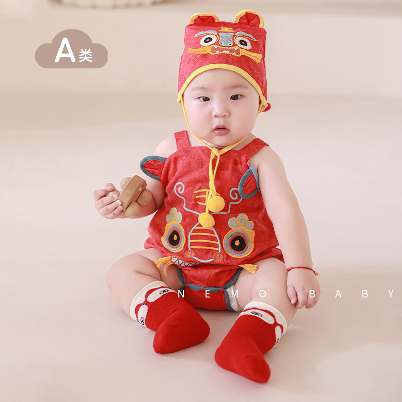 Bebé calcetines rojos de Año Nuevo otoño y invierno nuevos productos rojos de Año Nuevo bebés recién nacidos aniversario de cumpleaños de luna llena calcetines de 100 días