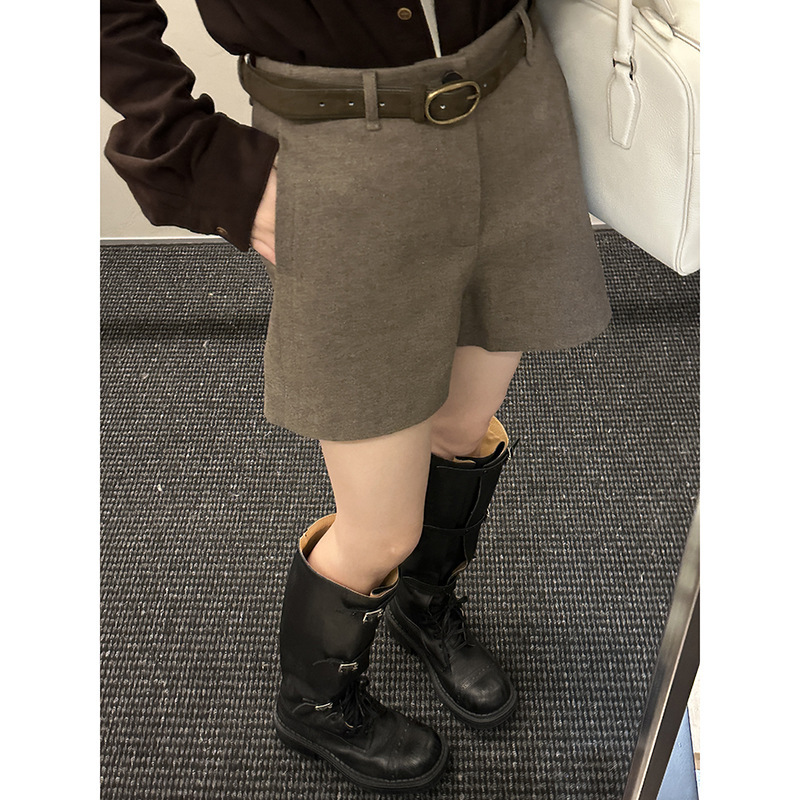 MMC Woolen High-Waisted A-Line Shorts 2026 Autumn Slimming Wide-Leg Suit Pants Woolen Three-Quarter Pants 22182 MMC Woolen High-Waisted A-Line Shorts 2026 Autumn Slimming Wide-Leg Suit Pants Woolen Three-Quarter Pants 22182