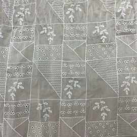 菱格刺绣打孔连衣裙全棉刺绣布料服装纯棉绣花面料棉 布绣花布