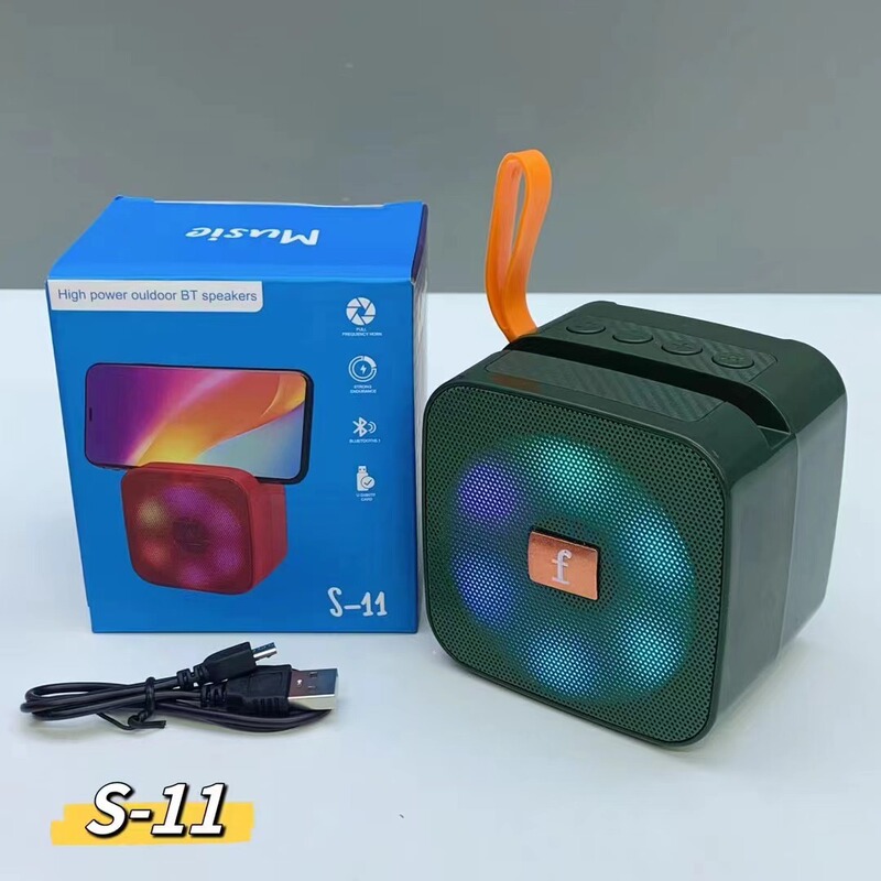 国境を越えた人気の s100 カラフルな照明 Bluetooth 小型スピーカーは、衝撃的な音質のデスクトップポータブルスピーカーとペアリングできます|undefined