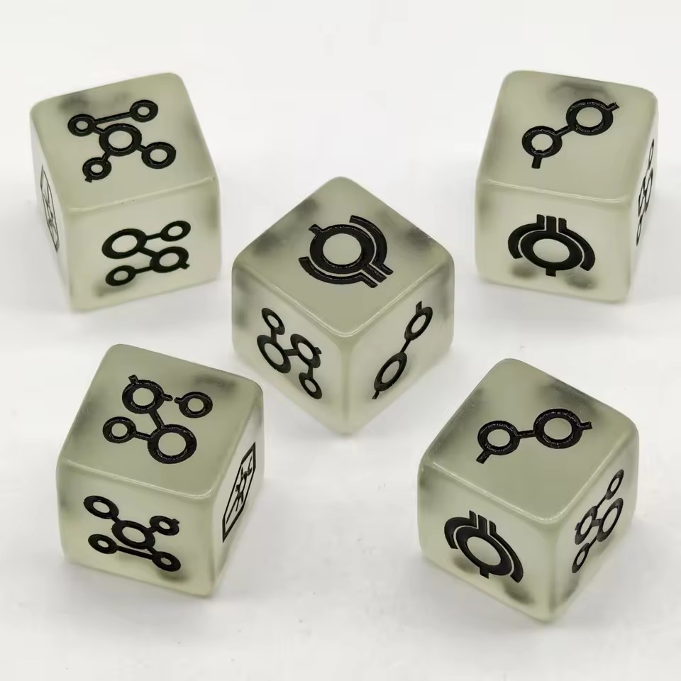 No. 16 Square Corner Luminous Dice Warhammer 40K Necrons Space Marines Luminous Dice Warhammer Resin Material