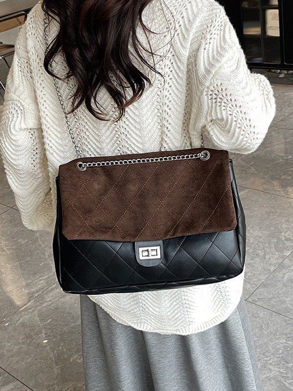 Bolsa de mano transfronteriza de gran capacidad para mujeres 2025 nuevo estilo de moda de alta calidad bolso de hombro de cadena de moda moda bolso de mochila versátil