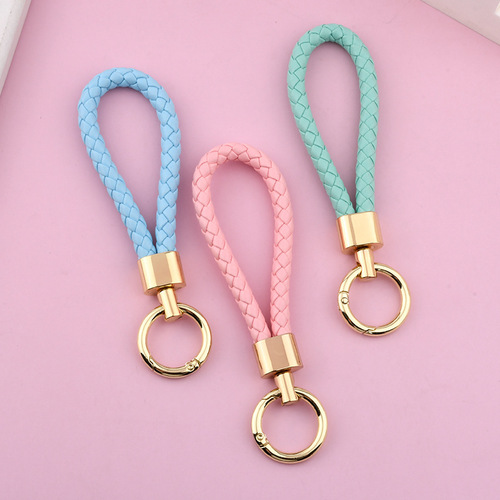 Car keychain, motorcycle pendant, circle chain, braided rope, creative male and female couple, exquisite school bag, fashionable gift delivery