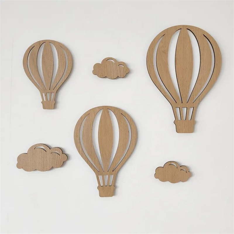 Adesivos de parede 3d em madeira balão de ar e nuvens_voghion.com