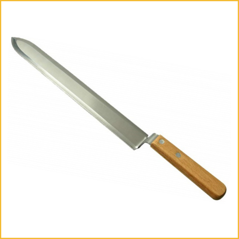 나무 손잡이가 있는 대형 Z 칼은 이중으로 유용합니다.