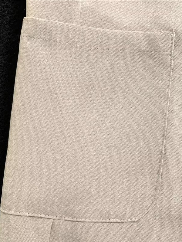 2024 chaqueta de traje para hombres a principios de la primavera nuevo estilo suelto, delgado y de alta gama, temperamento casual, sentido del diseño chic, traje pequeño