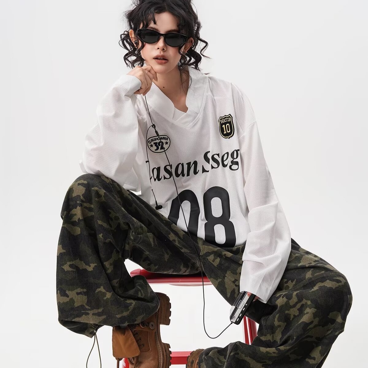 American-style loose-fitting sports jersey, V-neck casual top, men's long-sleeved T-shirt, breathable and cool-feeling, new motorcycle style.