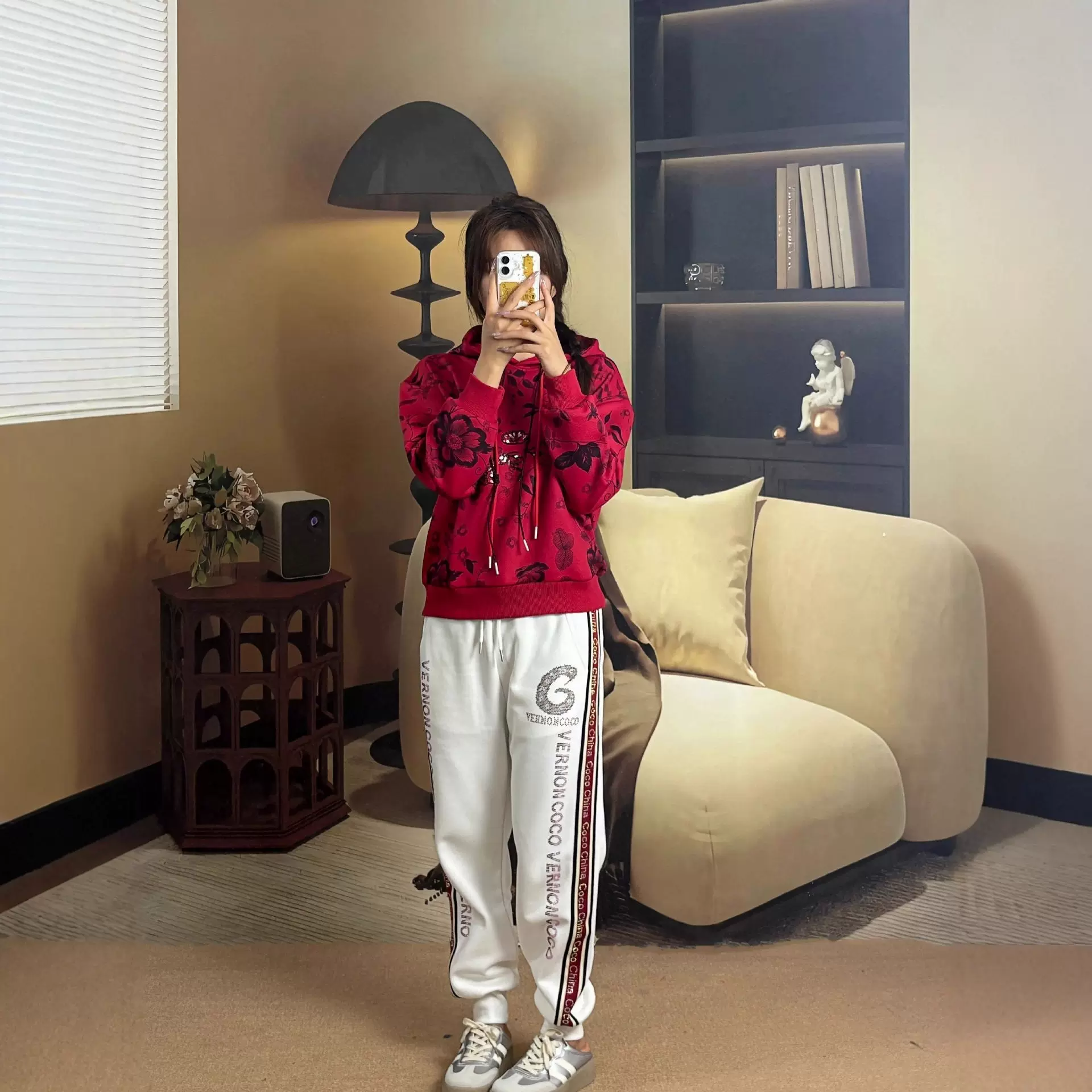 春秋高端连帽卫衣设计感红色花朵图案休闲套装显年轻潮流时尚女装