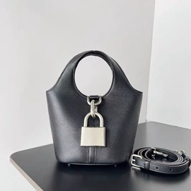 腋下包;托特包;女士单肩包