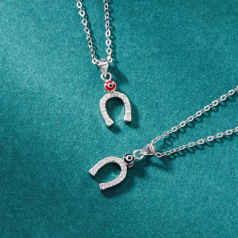 Accesorios en forma de U de plata esterlina s925 coreana simple cadena de clavícula con goteo de aceite joyas de diamantes elegantes colgantes populares para mujeres