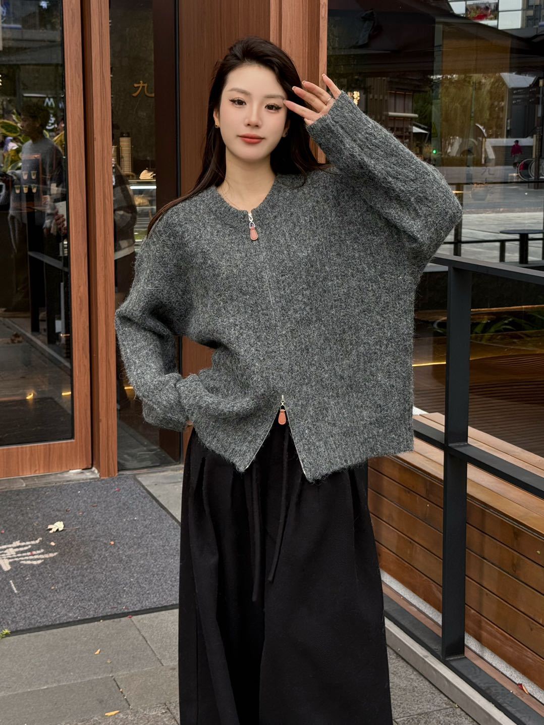24 invierno Puyuan etiqueta de piel con cremallera de lana cardigan Europa y América ropa de mujer al por mayor nuevo estilo francés cuello redondo