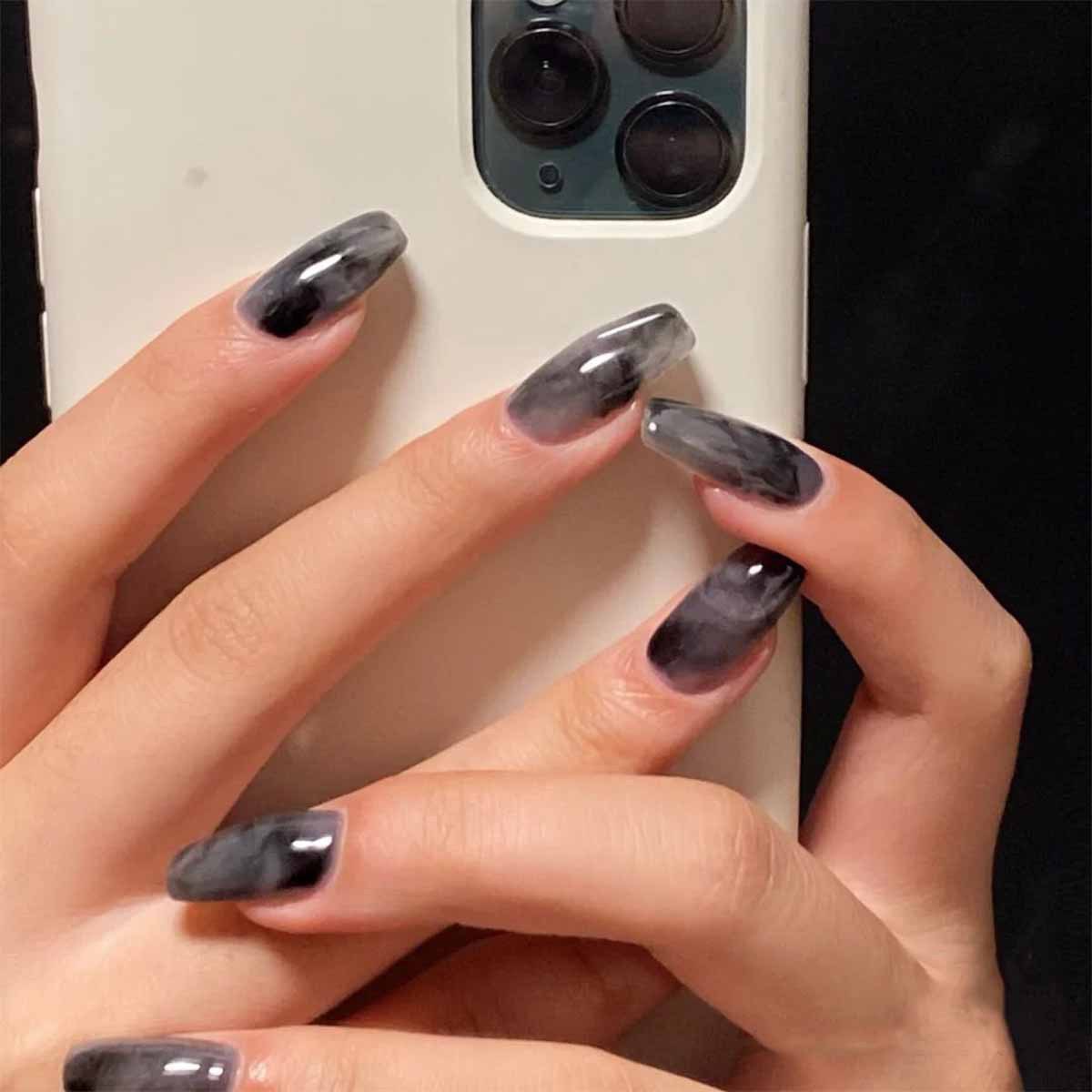 Retro de alto nivel de contaminación de la parte europea desgaste de uñas de comercio exterior tinta de tinta blanca de manicuría de viaje 24 piezas de uñas falsas mezcladas