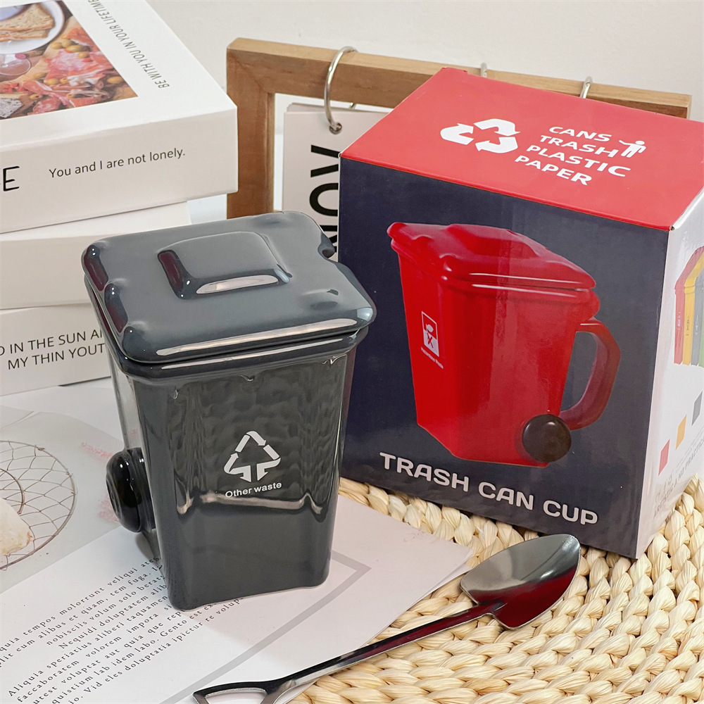 Muchos tipos de tazas de agua creativas y extrañas tazas de café de cerámica simples tazas personales tazas prácticas regalos de cumpleaños