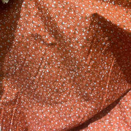 批发供应1.6米印花布料 全棉斜纹小碎花布 床品斜纹布 红印花布