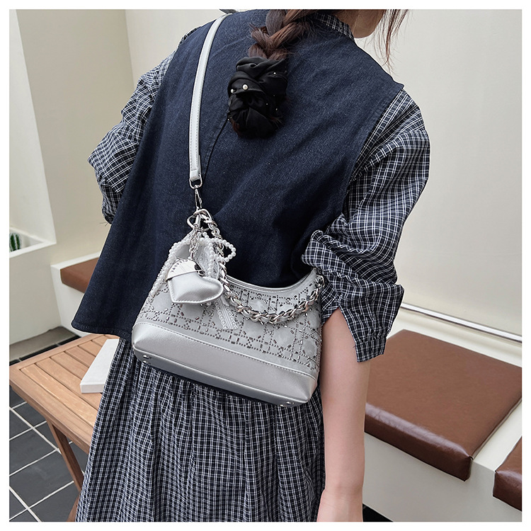 Trendy and stylish underarm bag for women 2025 summer new versatile and fashionable single-shoulder bag, chain denim crossbody bag undefined