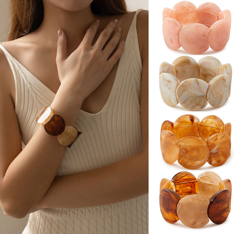 European and American Fashion Amber Asymmetrical Pattern Acrylic Bracelet Exaggerated Geometric Hand-Beaded Pattern Bracelet