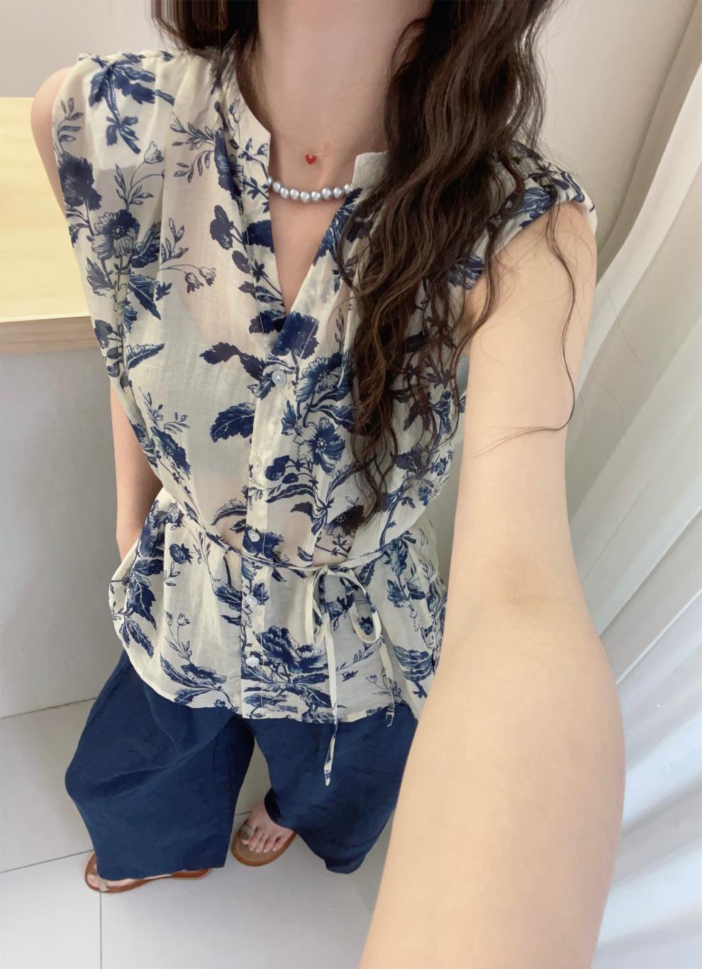 Áo sơ mi vest không tay cổ kéo đệm vai phong cách thủy mặc họa tiết hoa buộc dây chất Tencel — Màu sắc hình ảnh chi tiết 2