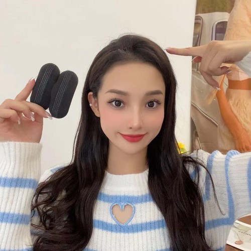 Beautiful lady with fluffy bangs, hair clip, hair enhancer, fluffy hair pad, accessories, BB clip pad, hair iron, headgear